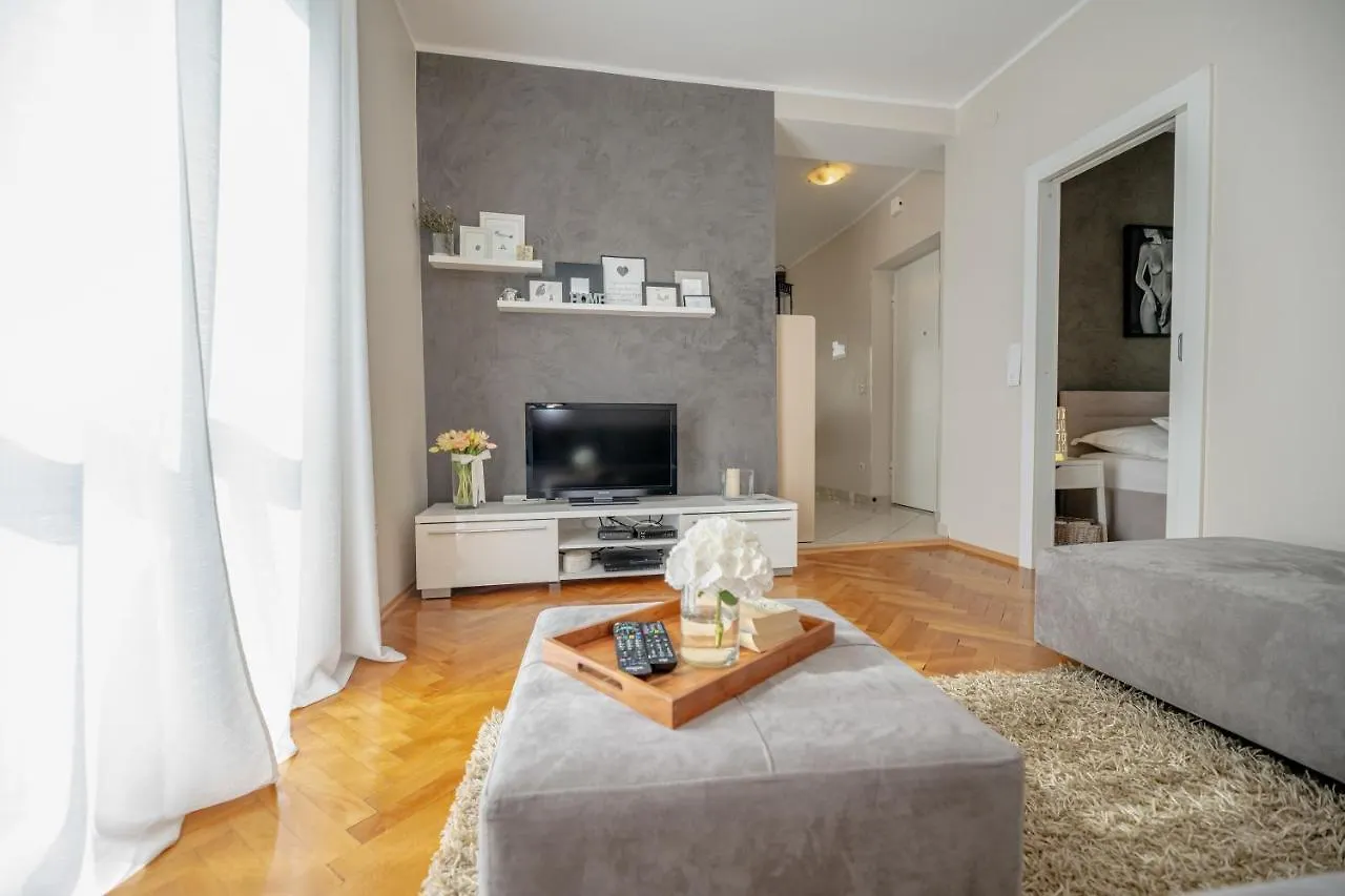 Jakov Apartment With Balcony Zadar